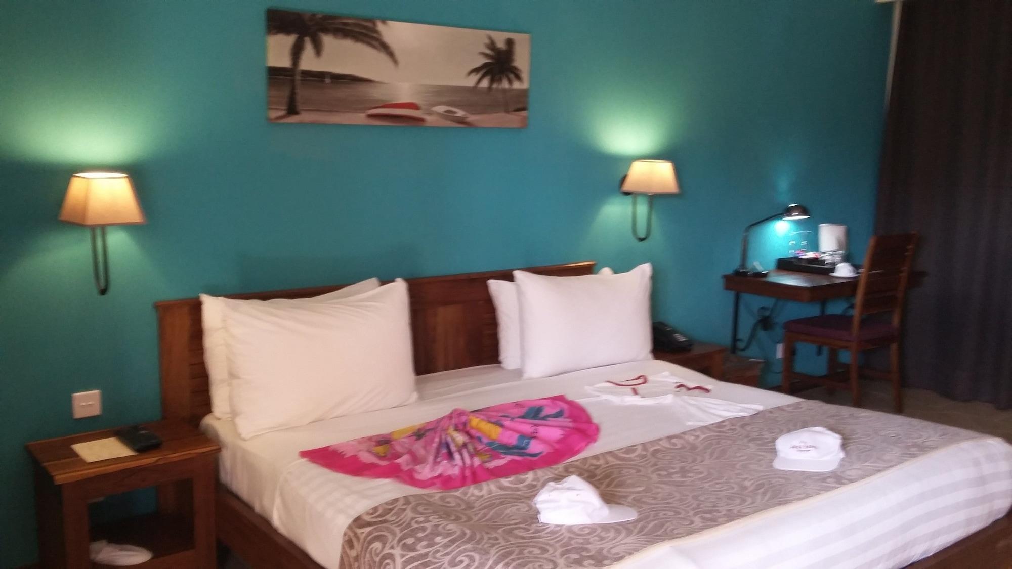 Jalsa Beach Hotel & Spa Пост-Лафайет Экстерьер фото